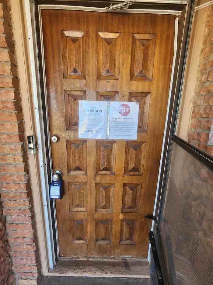218 N Dewberry Dr - Photo 2 of 27