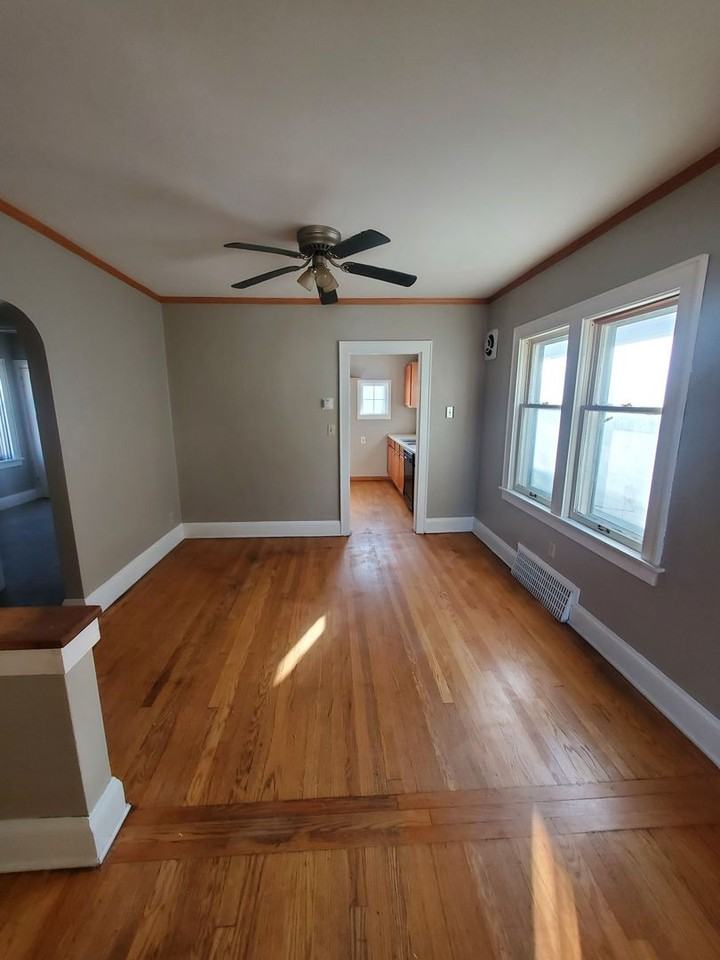 4124 N 6th St - Photo 3 of 11