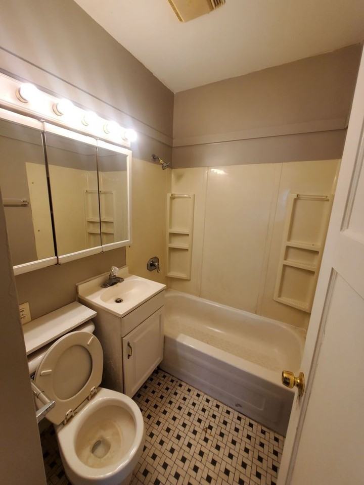 4124 N 6th St - Photo 7 of 11