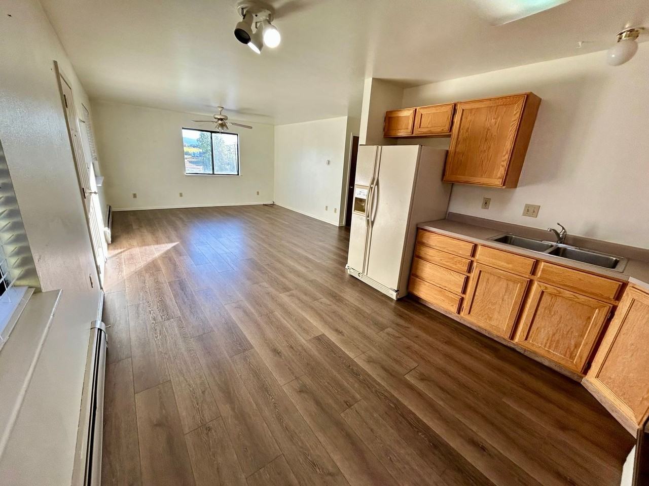 582 East Spruce Drive #6 - Photo 5 of 10