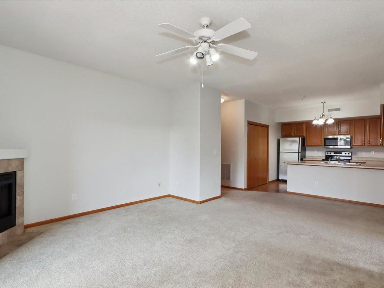 4375 York Pl - Photo 4 of 16