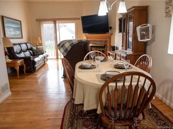 798 Hartford Rd #B - Photo 3 of 7