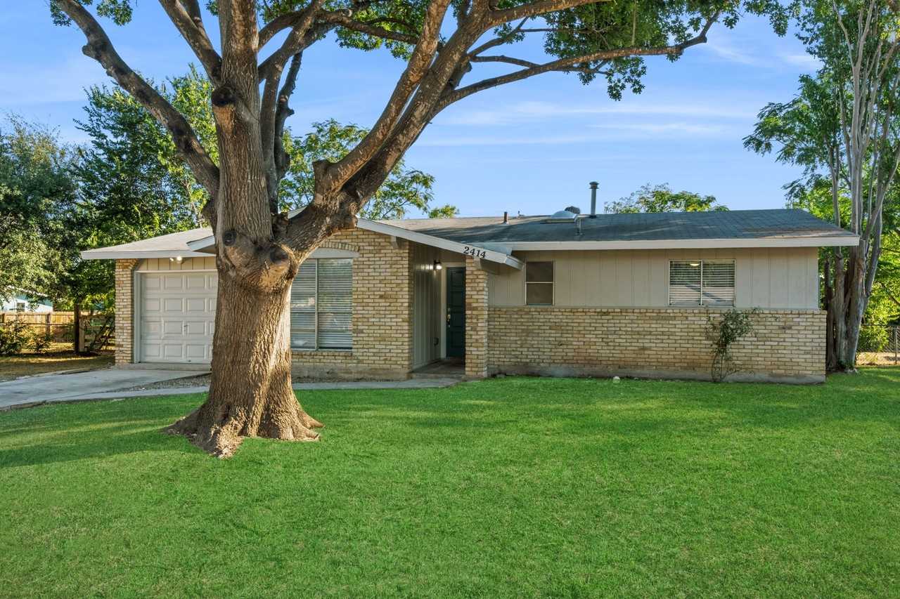 2414 Rutledge St #NA - Photo 2 of 20