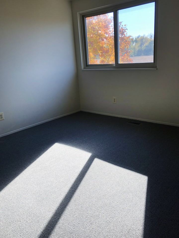 606 Schock Rd - Photo 3 of 27