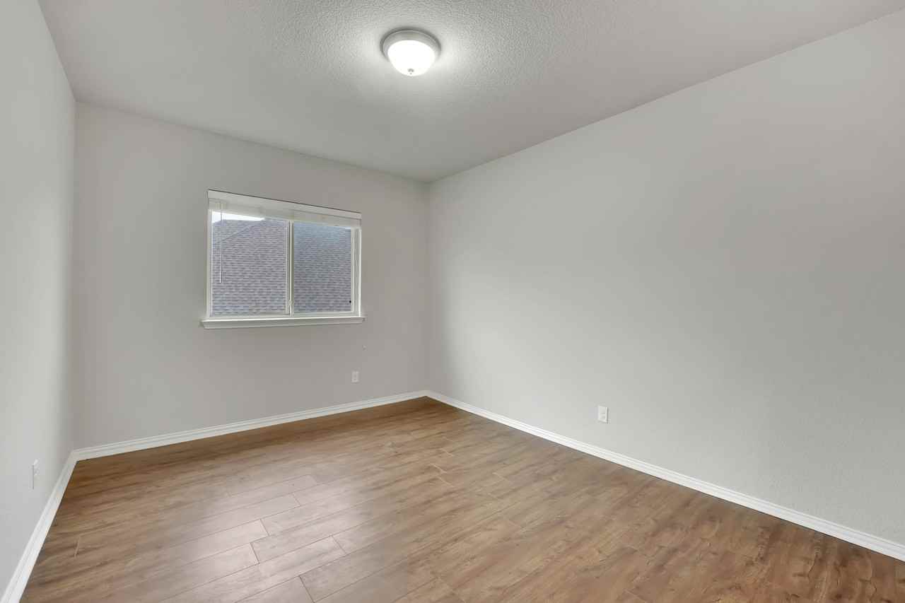 1549 Sonnet Dr #NA - Photo 2 of 18