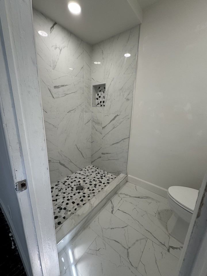 619 S Bradfield Ave #NA - Photo 2 of 6