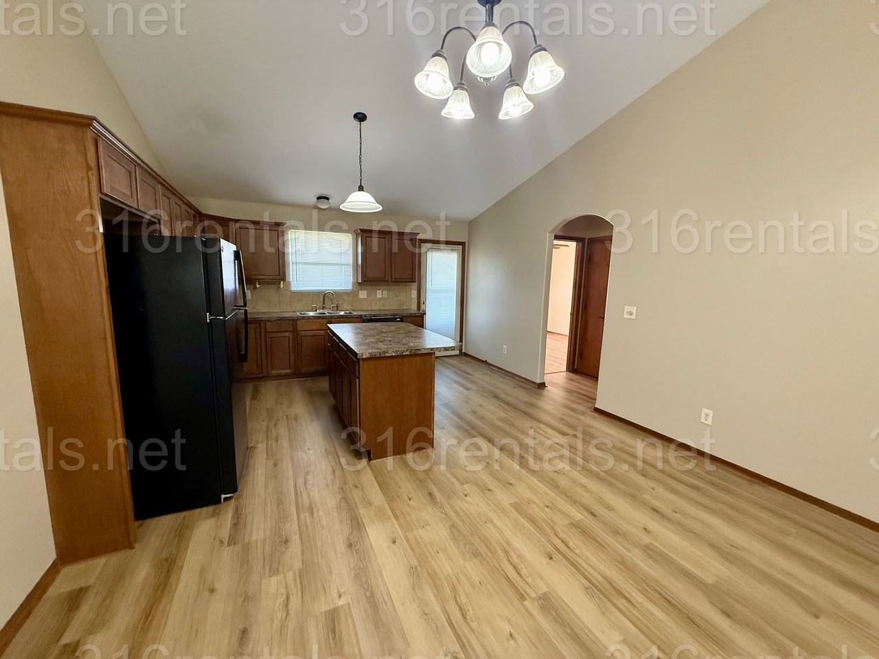 2328 S Goebel Cir - Photo 3 of 10