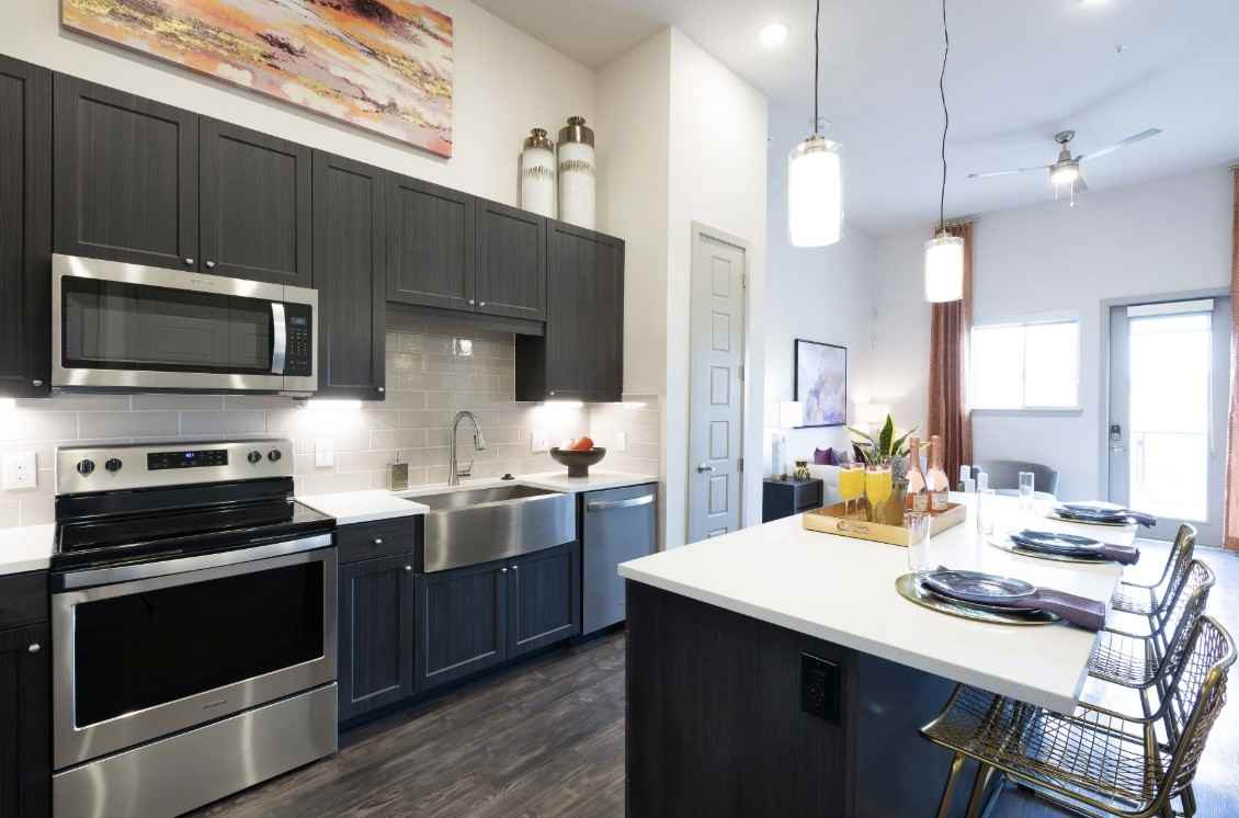 Singleton Blvd & Sylvan Ave #1334 - Photo 4 of 40