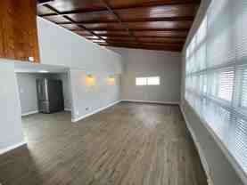 4619 Saratoga St - Photo 1 of 1