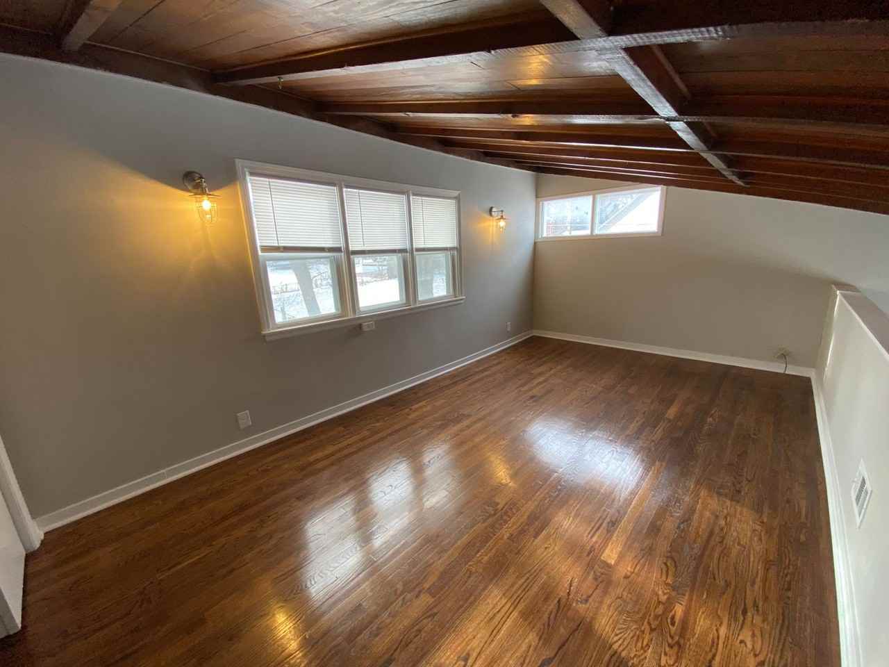 4619 Saratoga St - Photo 7 of 21