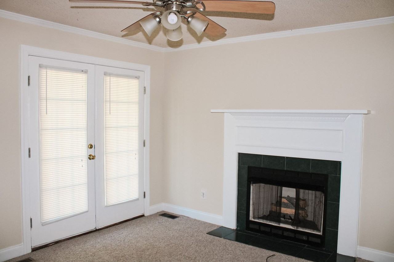 3508 Providence Ln Nw - Photo 5 of 25