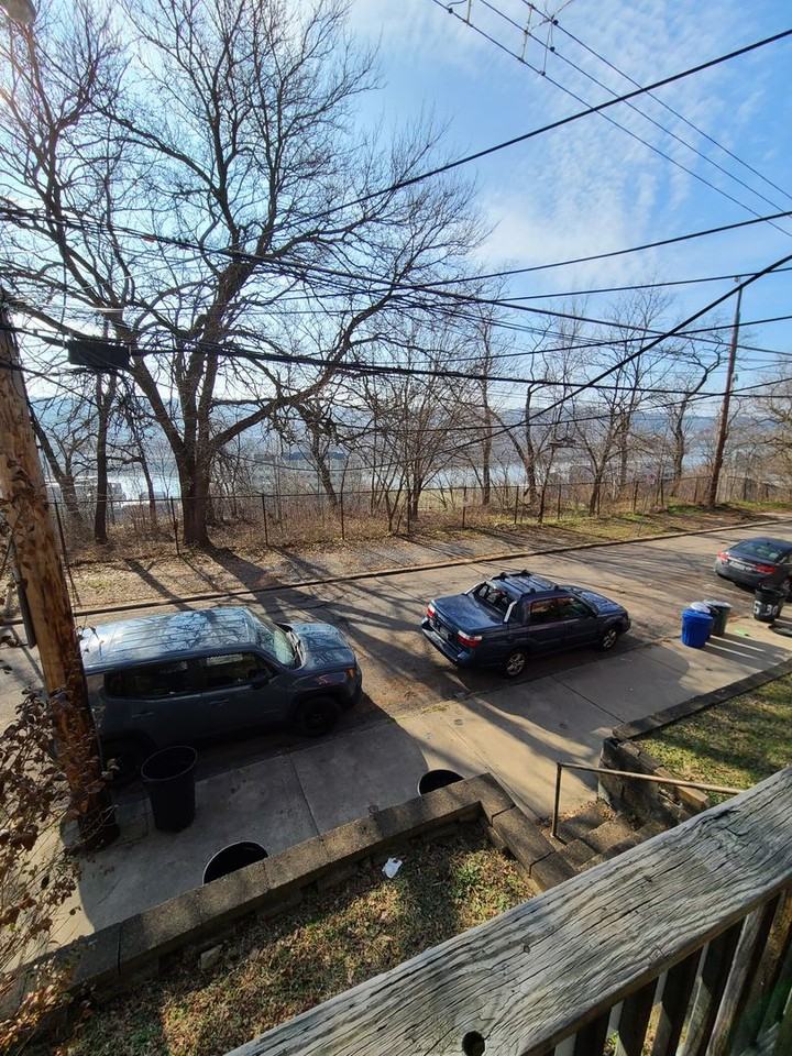 311 Lawn St - Photo 2 of 28