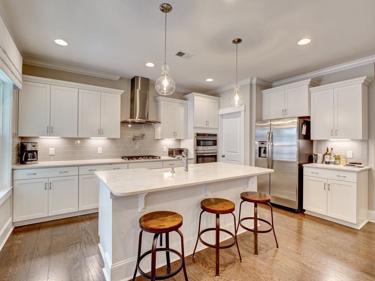 7120 Maple Leaf Dr - Photo 5 of 30