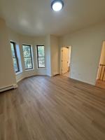 featured image of 52 Johnston St