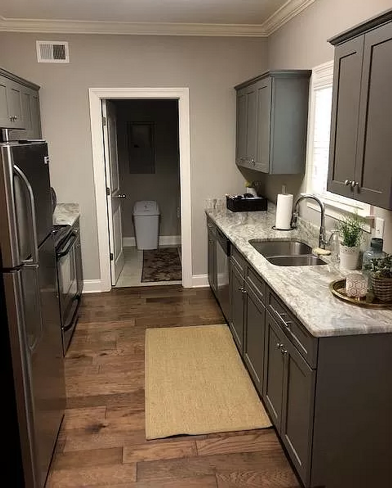 524 Fifer Cir - Photo 3 of 18