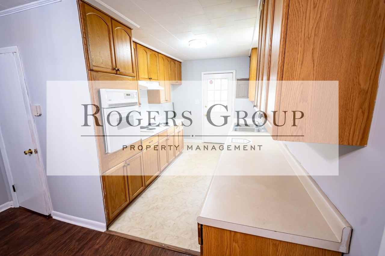 102 Washington St - Photo 3 of 11