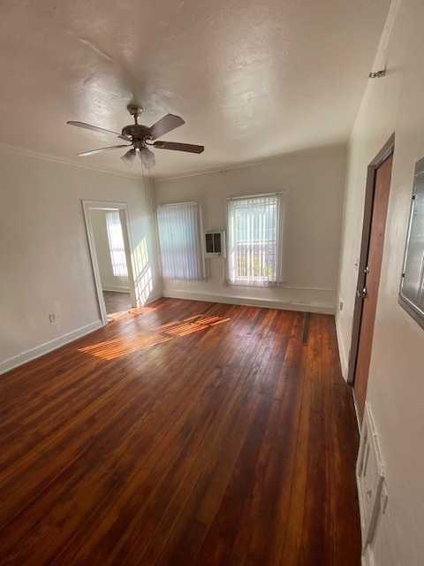 673 Shatto Pl #306 - Photo 6 of 9