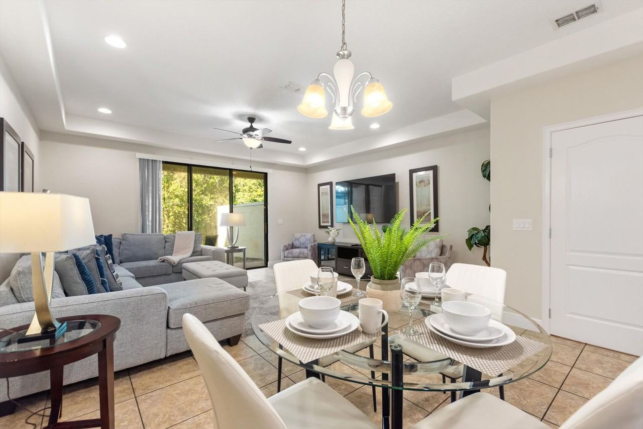 8205 Roseville Blvd - Photo 2 of 30