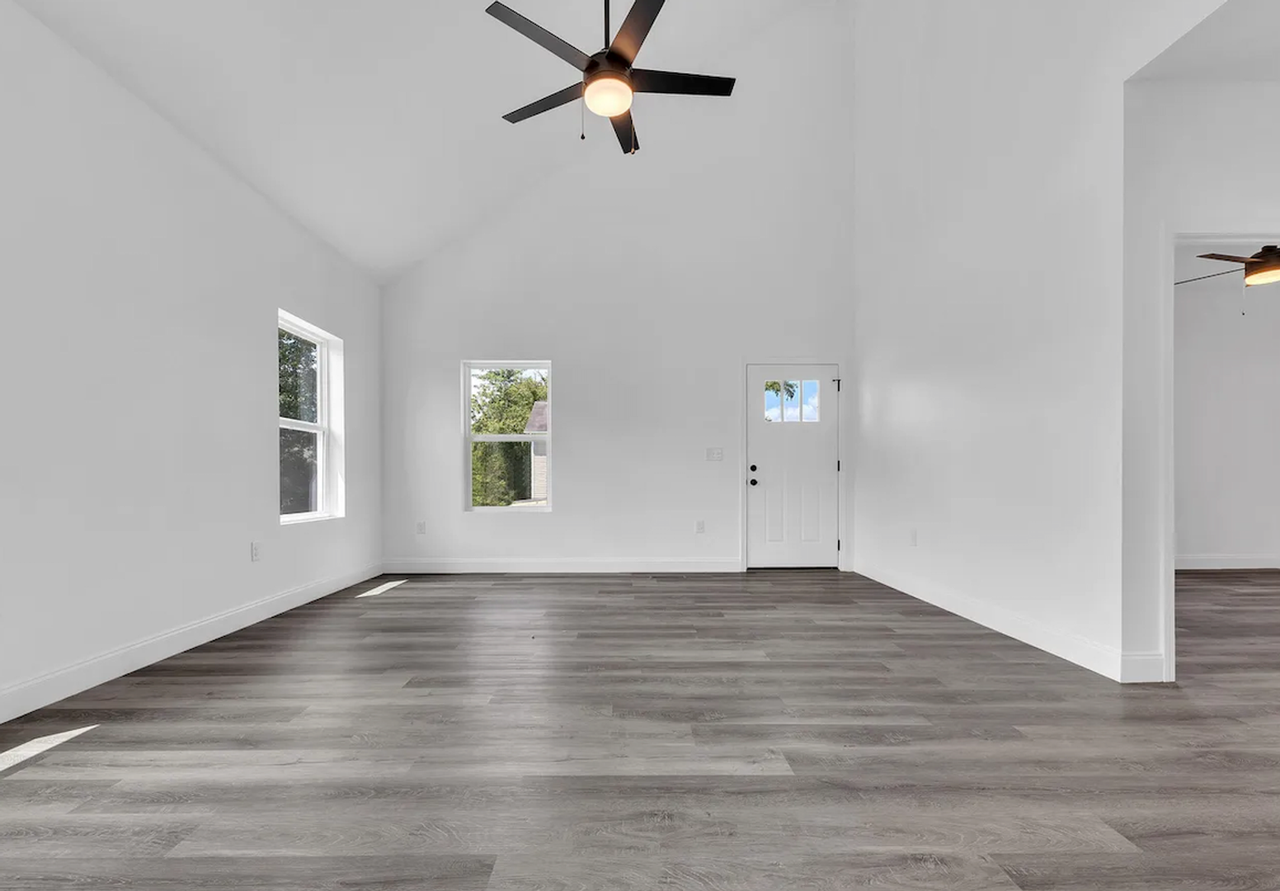 2705 Knoll Run Ct - Photo 2 of 20