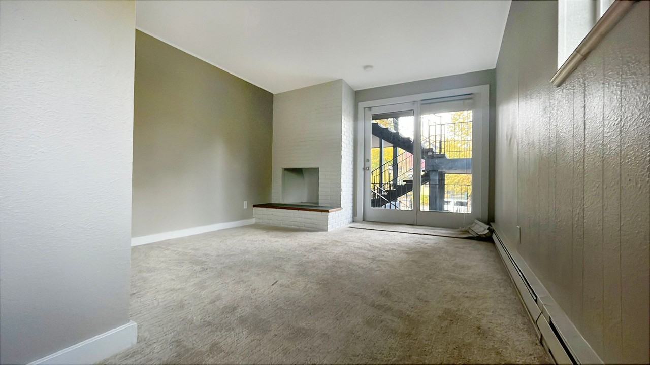 214 N Main St #14 - Photo 2 of 5