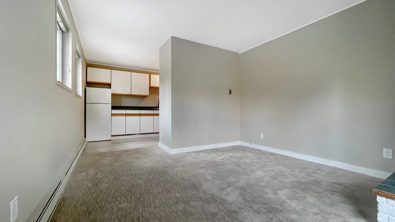 214 N Main St #14 - Photo 3 of 5