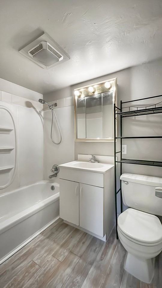 214 N Main St #14 - Photo 5 of 5