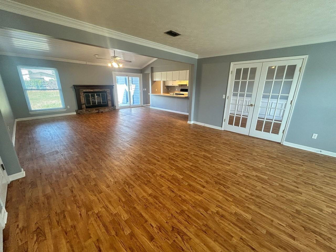 2825 Briarcliff Rd - Photo 2 of 20