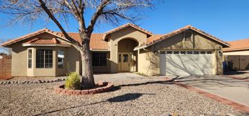 featured image of 3845 Via De La Reina