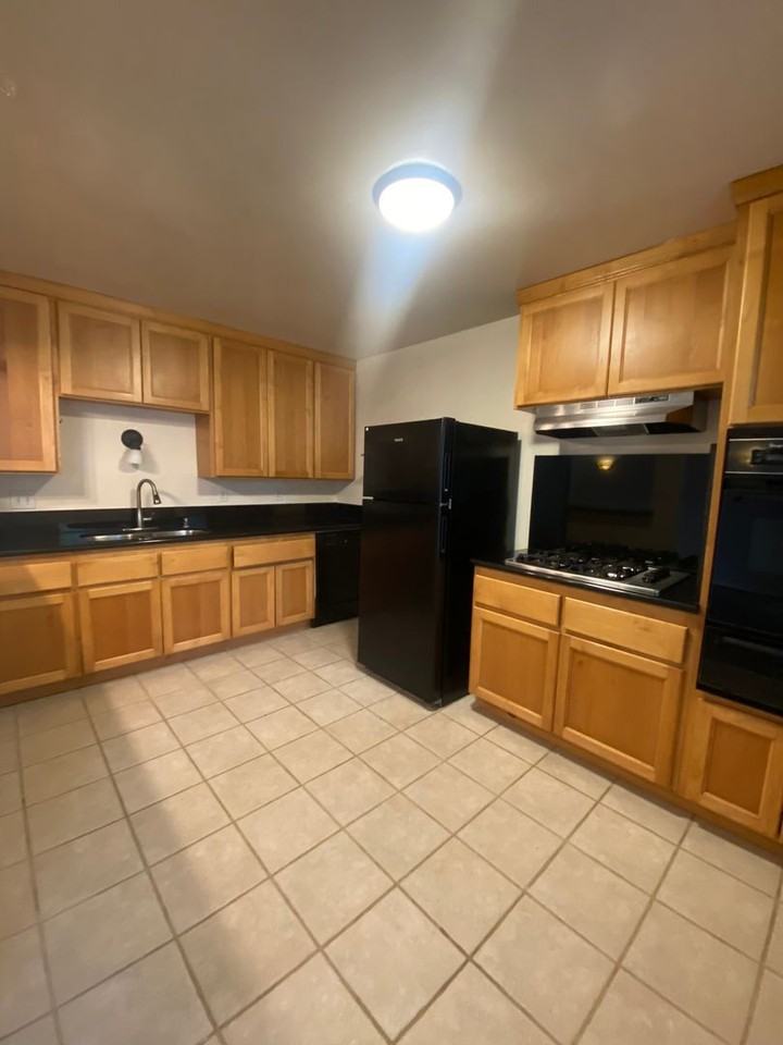 4937 Coronado Ave - Photo 5 of 18
