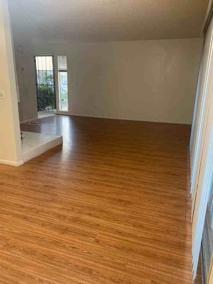 6580 College Grove Dr - Photo 2 of 6