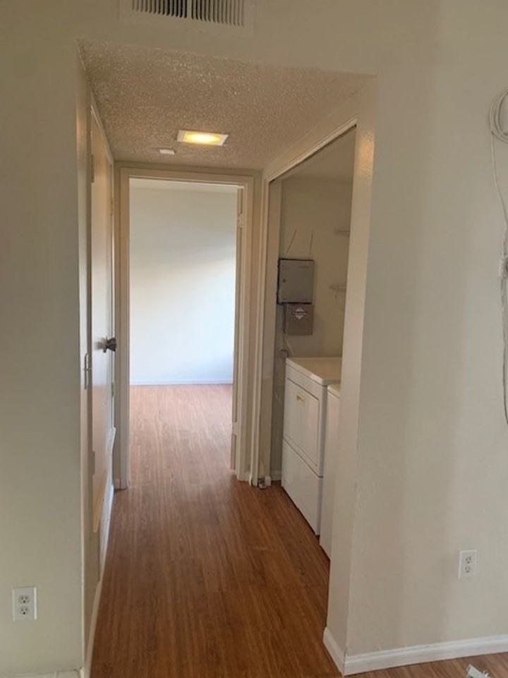 6580 College Grove Dr - Photo 3 of 6