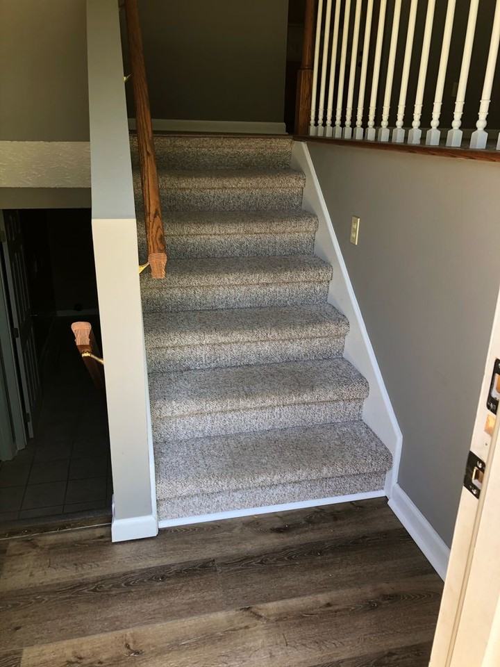 415 Greenland Ln - Photo 3 of 18