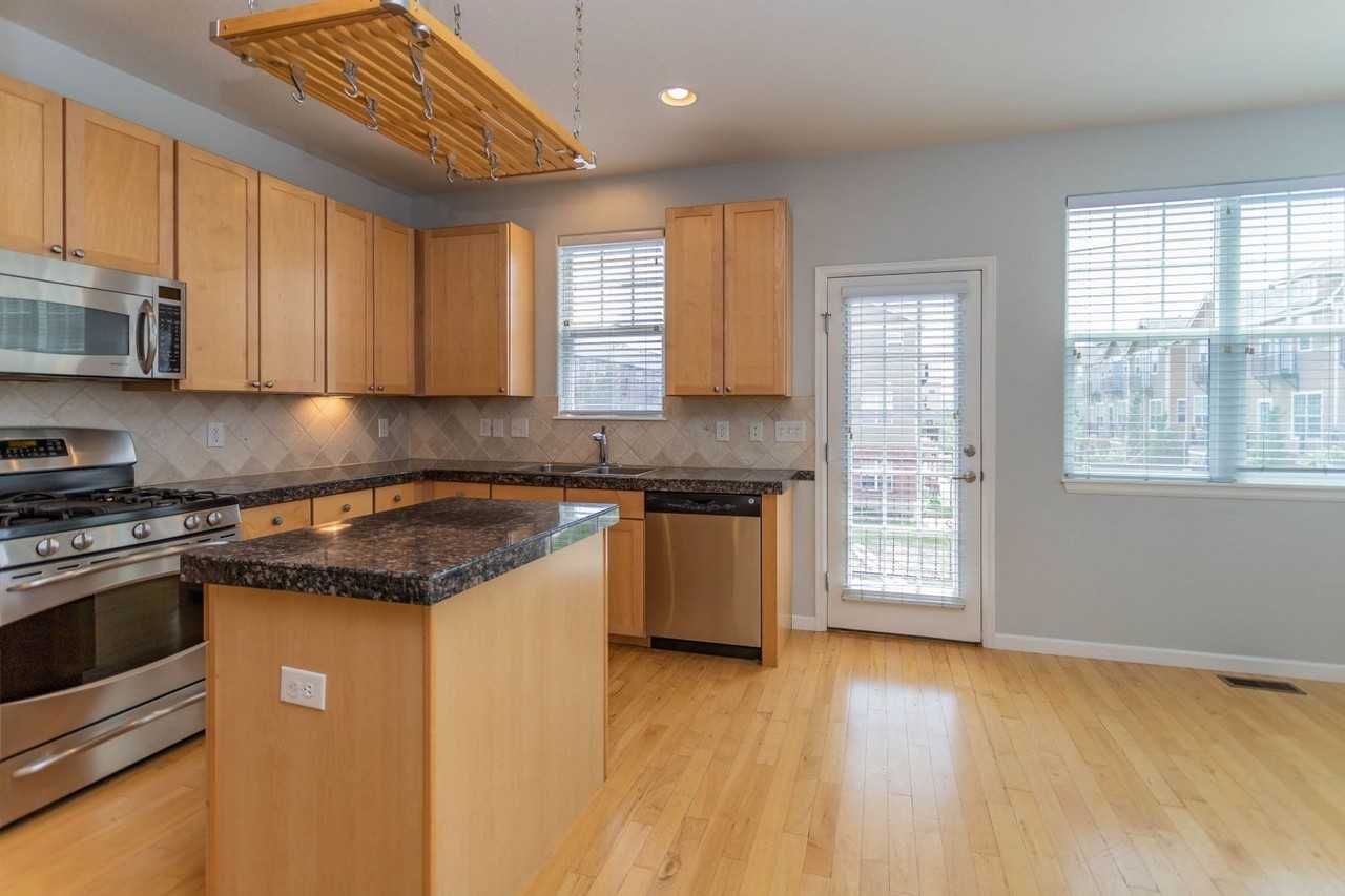 333 E Las Animas St - Photo 2 of 34