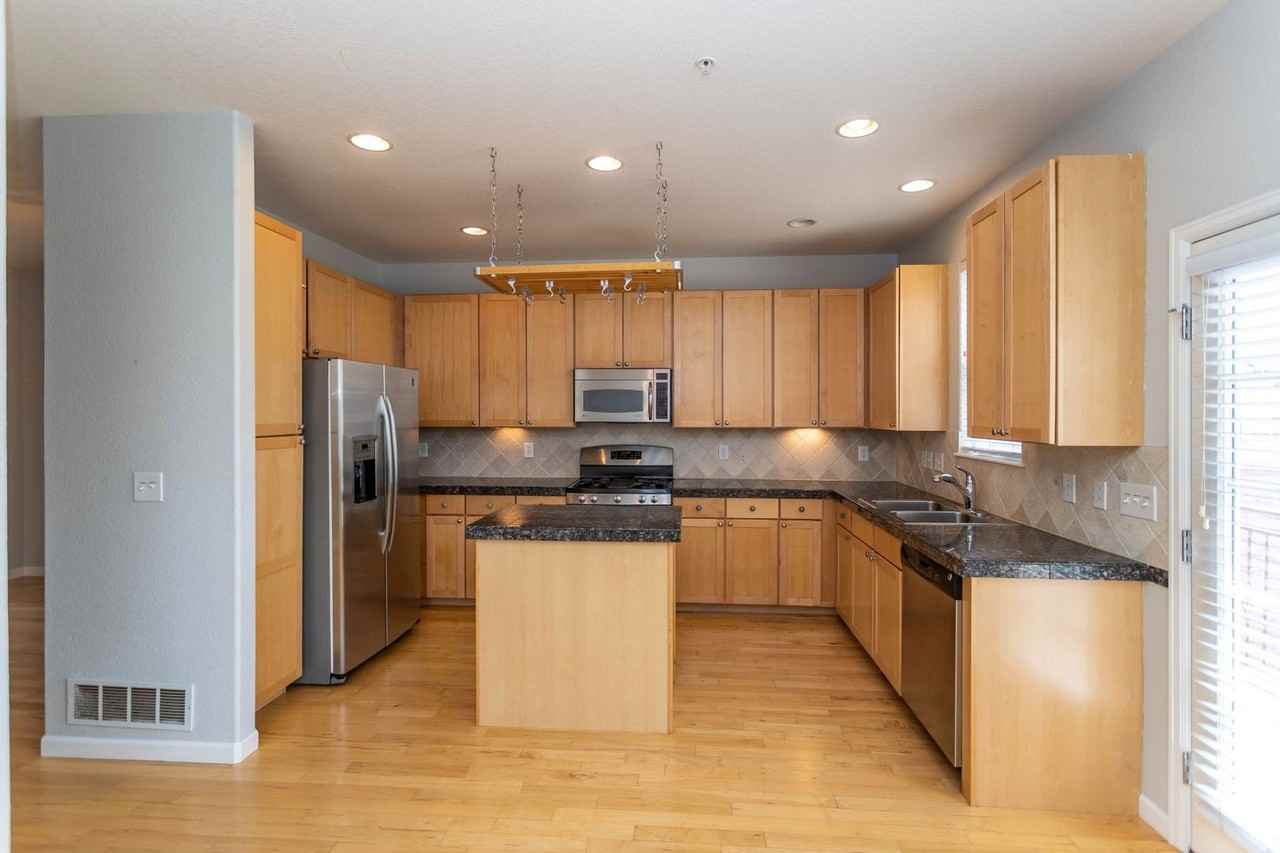 333 E Las Animas St - Photo 4 of 34