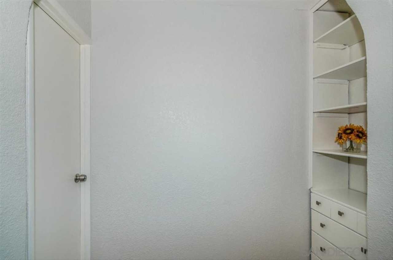 1087 Connecticut St - Photo 6 of 26