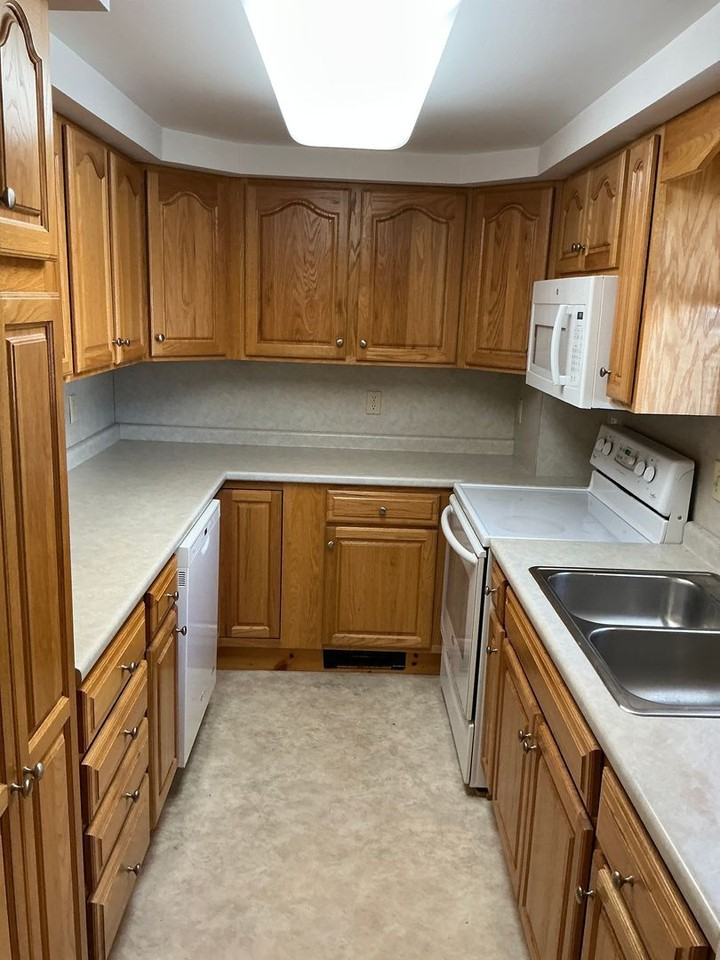 153 Northern Ave - Photo 2 of 14