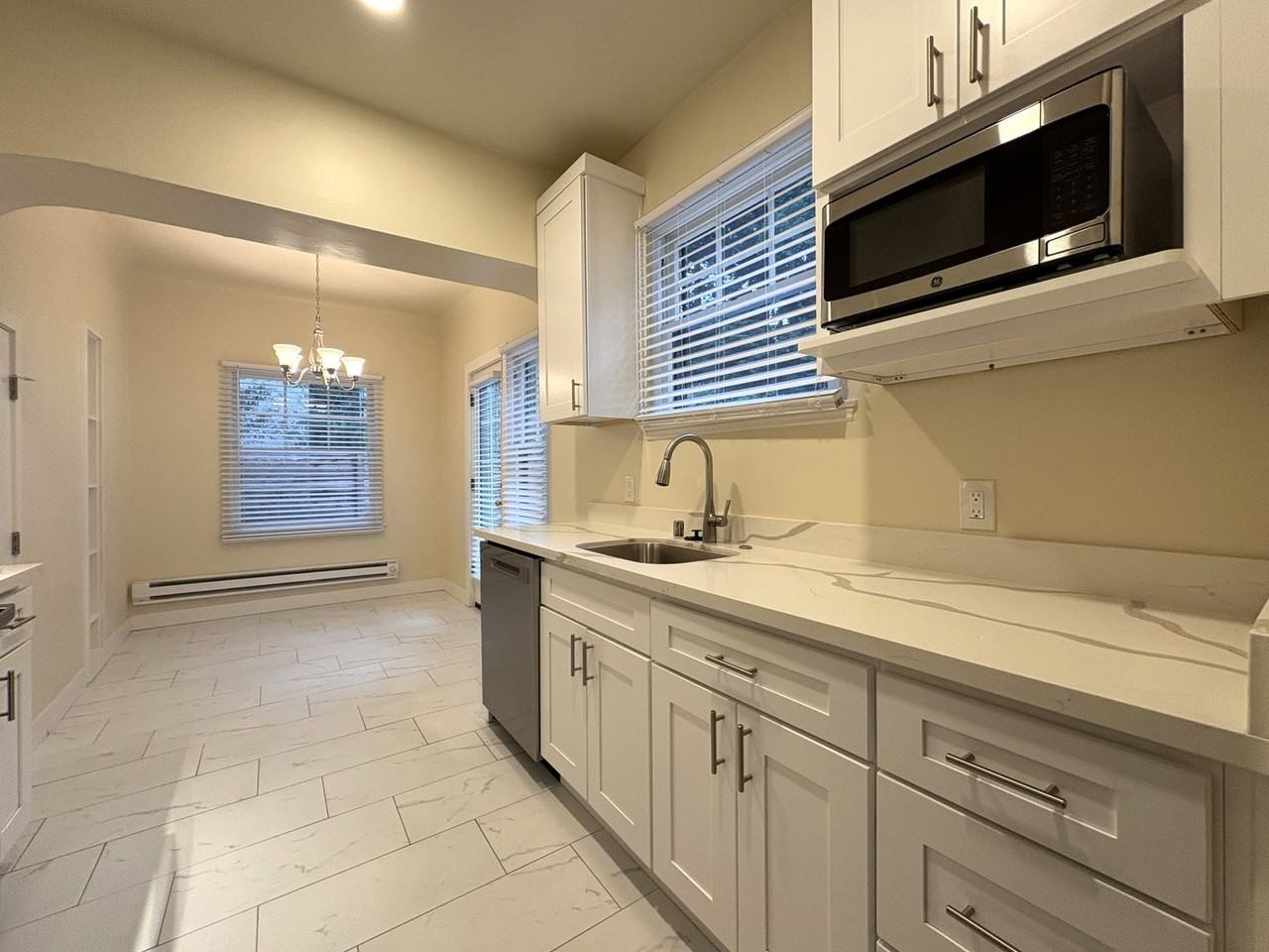 530 Webster St #10 - Photo 6 of 20