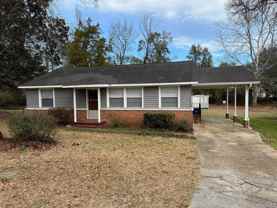 110 Yaupon Dr - Photo 1 of 1
