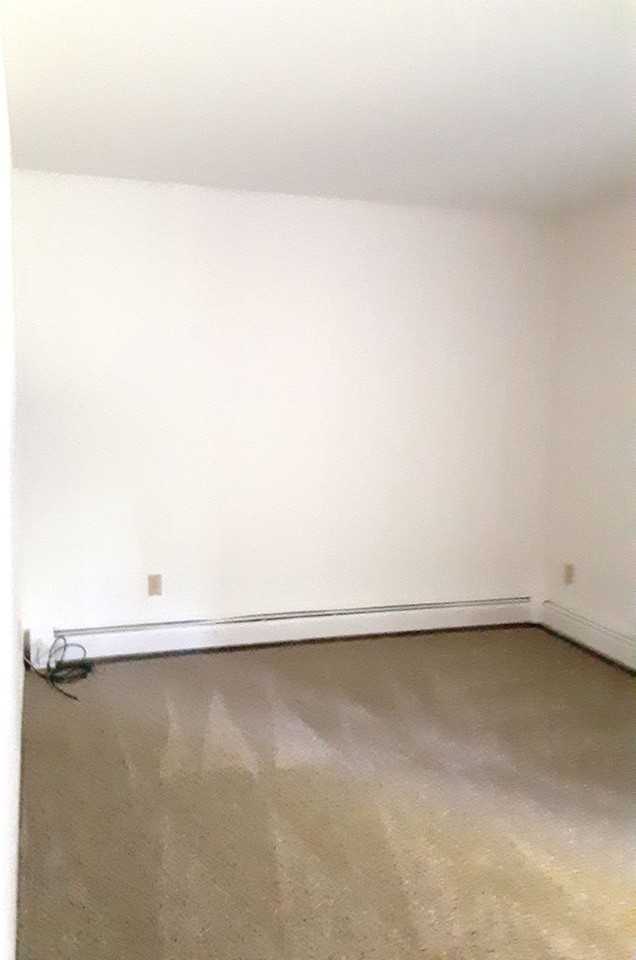 Elkhorn Village Apartments - Photo 6 of 46