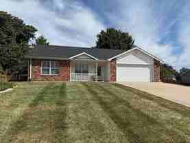 301 Amanda Dr - Photo 1 of 1