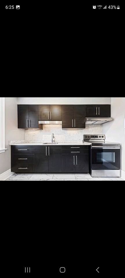 449 Oakwood Avenue - Photo 3 of 9