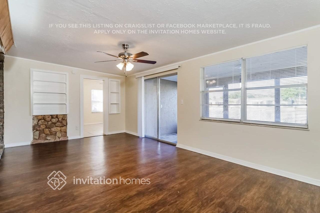 2253 Hama Drive - Photo 3 of 16