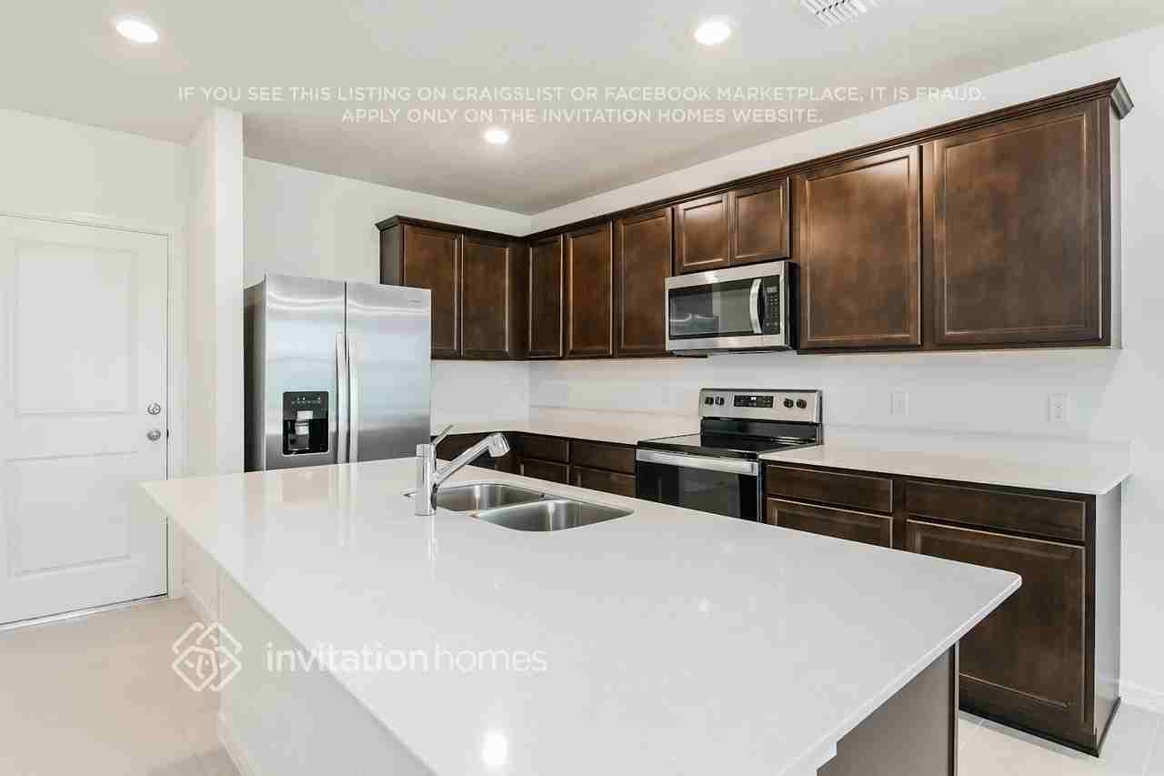 1871 Tohoqua Blvd - Photo 7 of 26