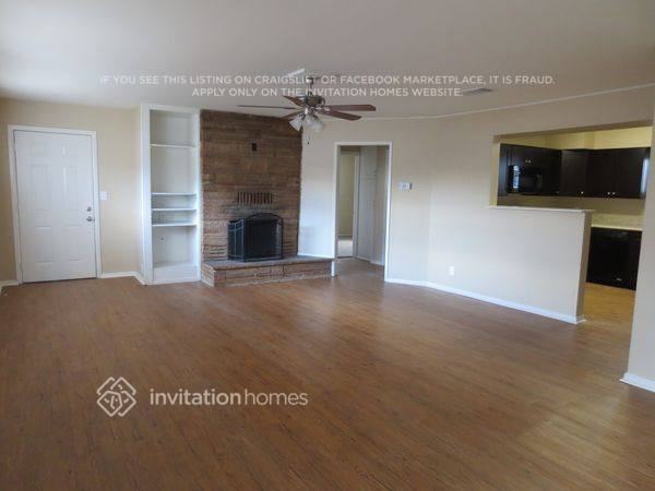 1172 Elm Ave - Photo 3 of 17