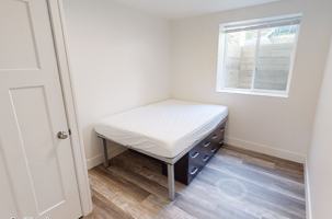 featured image of 943 Dewey Ave