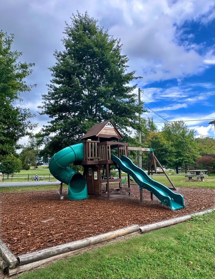 Rand at Forest Hill - Photo 5 of 50