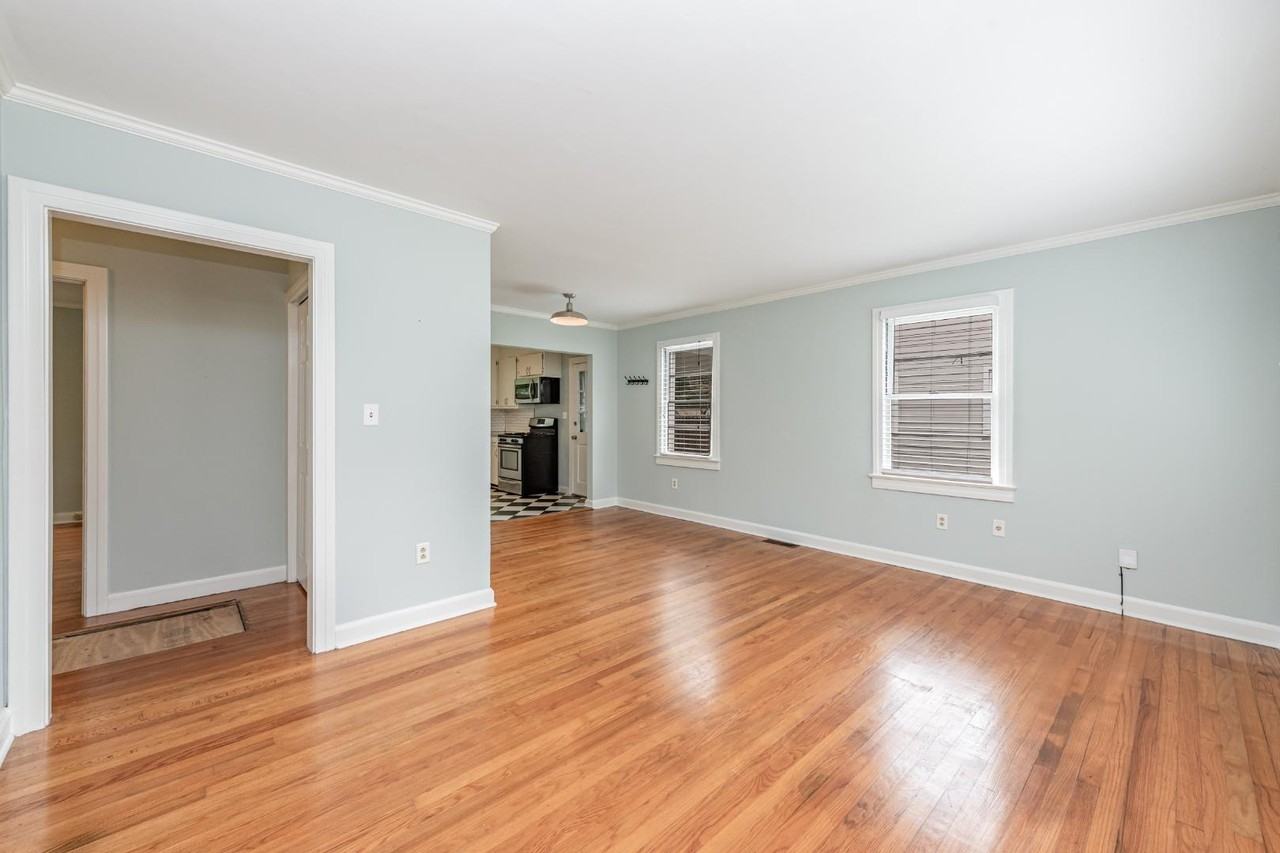 1173 Camden St - Photo 7 of 20
