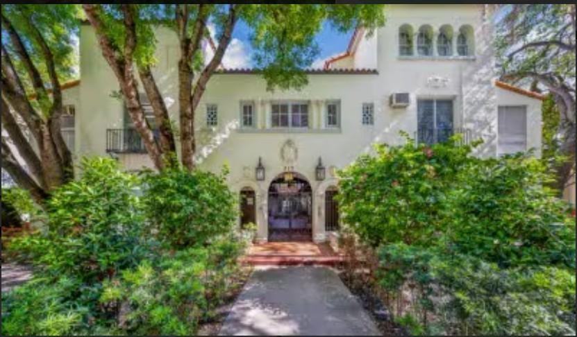 315 Navarre Avenue - Photo 2 of 3