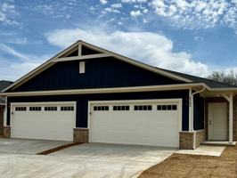 featured image of 2741 Belmont Cir