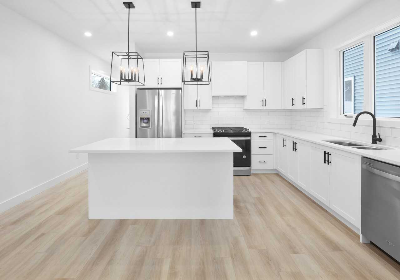 10975 10975 130 Street - 10975 MAIN #10975MAIN - Photo 5 of 31